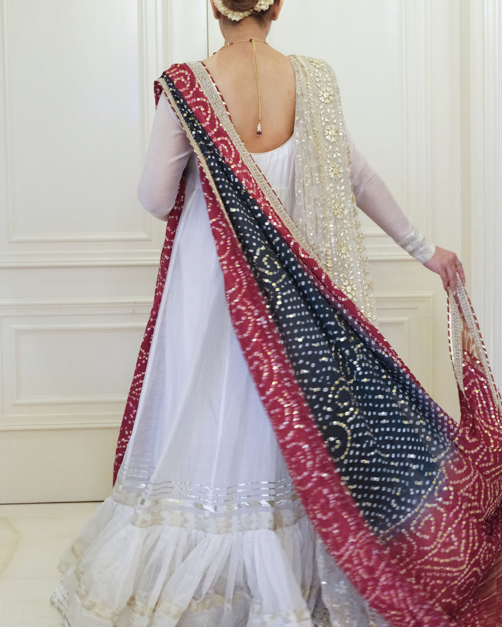 Noor-e-Mehfil | 4 pieces (as shown)